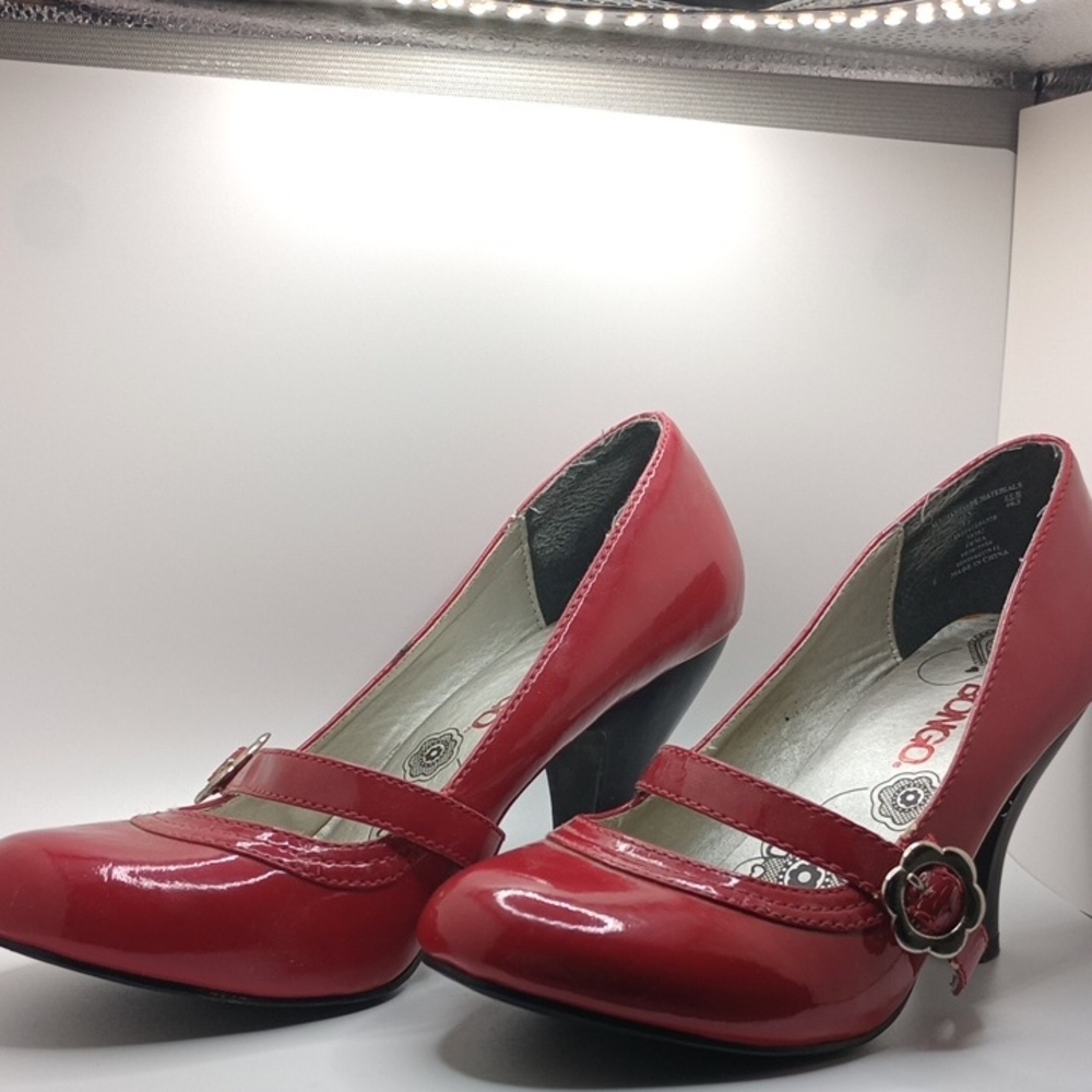 BONGO Glossy Red Mary Jane Heels